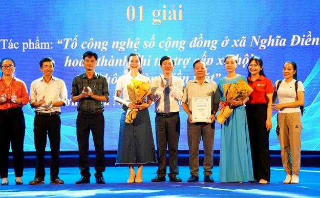 Tổ công nghệ số cộng đồng xã Nghĩa Điền, huyện Tư Nghĩa đạt giải nhất toàn diện tại Cuộc thi video clip Tổ công nghệ số cộng đồng lần thứ I, năm 2023 tỉnh Quảng Ngãi